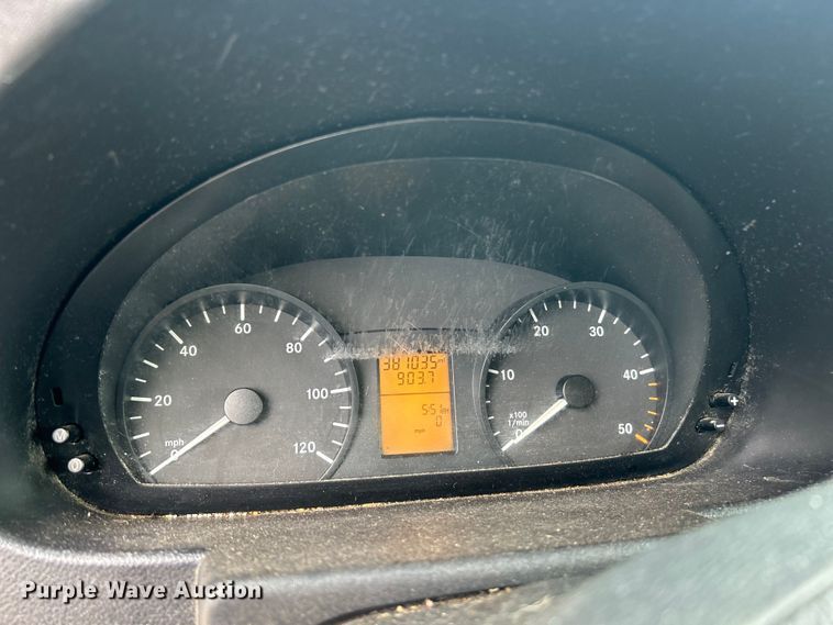 image for item ET3489 2012 Mercedes-Benz Sprinter 2500 refrigerated Van