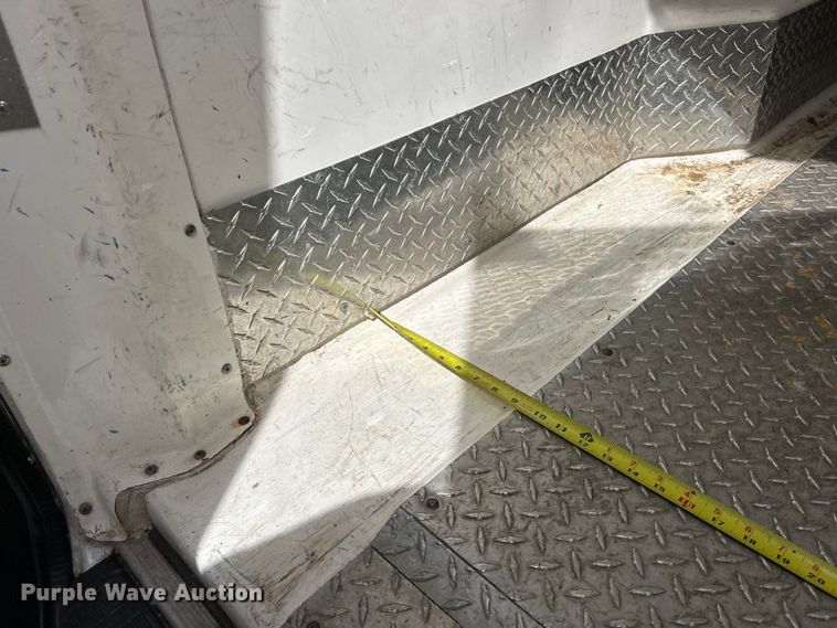 image for item ET3489 2012 Mercedes-Benz Sprinter 2500 refrigerated Van