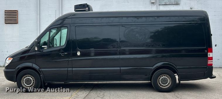 image for item ET3490 2013 Mercedes-Benz Sprinter 2500 refrigerated van