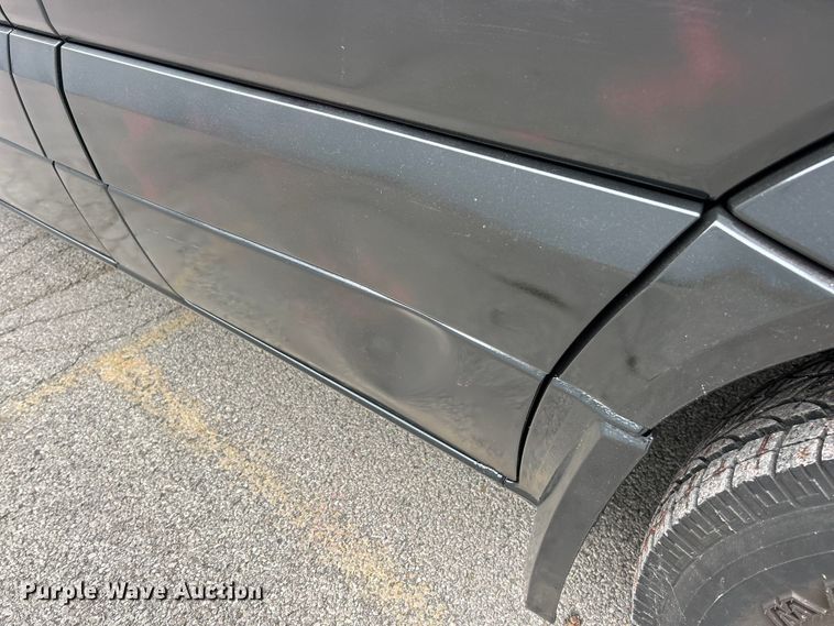 image for item ET3490 2013 Mercedes-Benz Sprinter 2500 refrigerated van