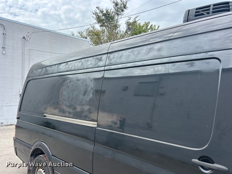 image for item ET3490 2013 Mercedes-Benz Sprinter 2500 refrigerated van