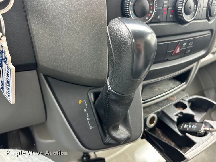 image for item ET3490 2013 Mercedes-Benz Sprinter 2500 refrigerated van