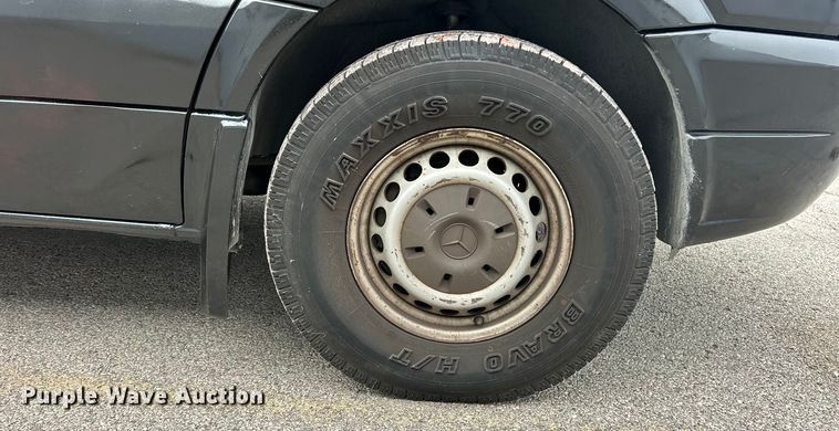 image for item ET3490 2013 Mercedes-Benz Sprinter 2500 refrigerated van