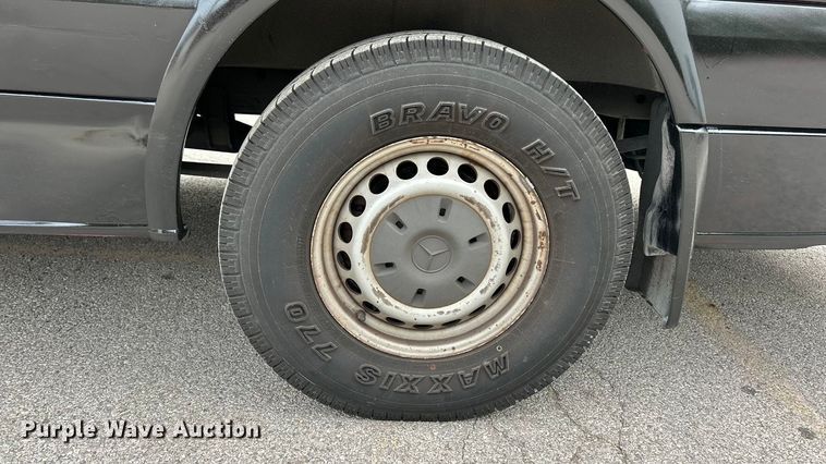 image for item ET3490 2013 Mercedes-Benz Sprinter 2500 refrigerated van