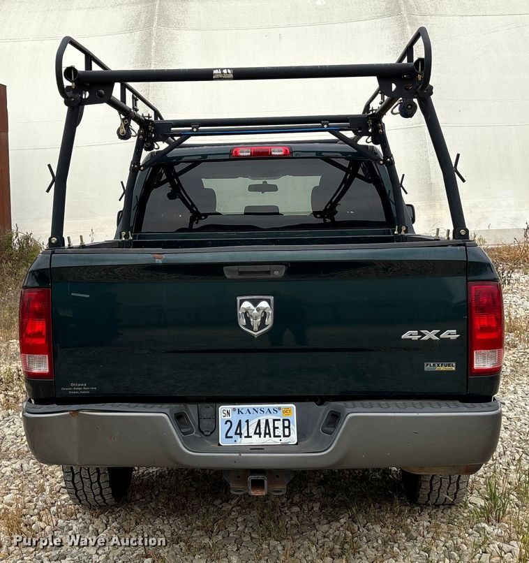 image for item ET4519 2011 Dodge Ram 1500 Crew Cab pickup truck