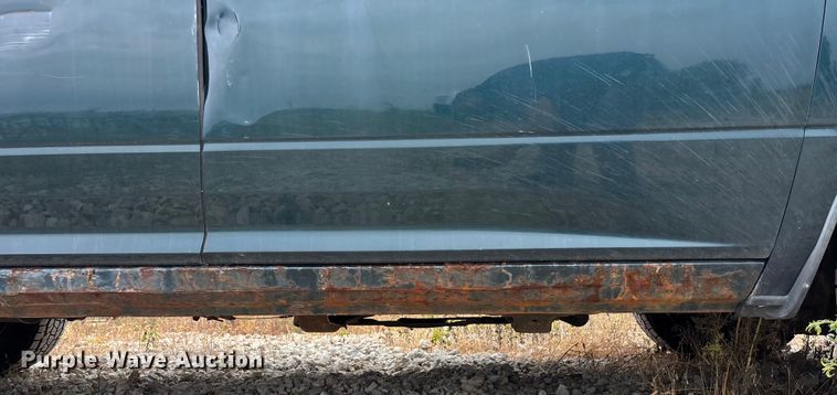 image for item ET4519 2011 Dodge Ram 1500 Crew Cab pickup truck