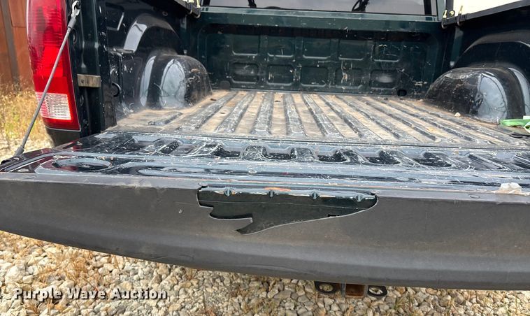 image for item ET4519 2011 Dodge Ram 1500 Crew Cab pickup truck