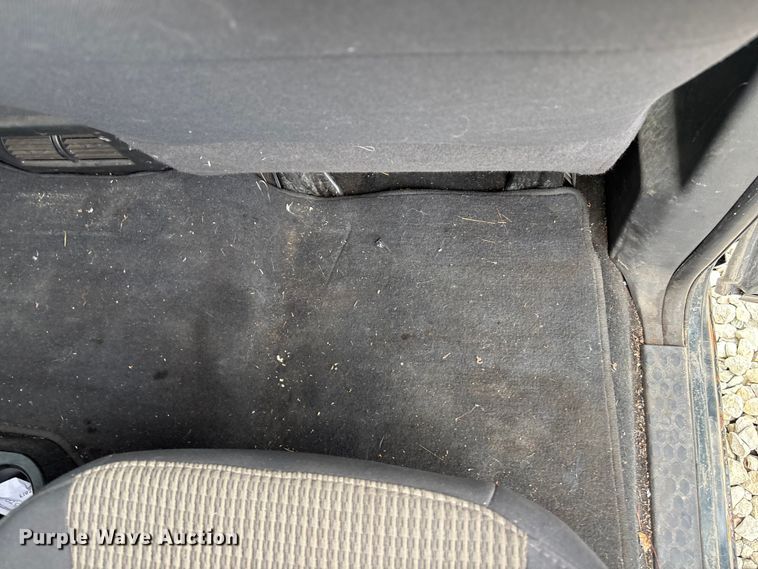 image for item ET4519 2011 Dodge Ram 1500 Crew Cab pickup truck