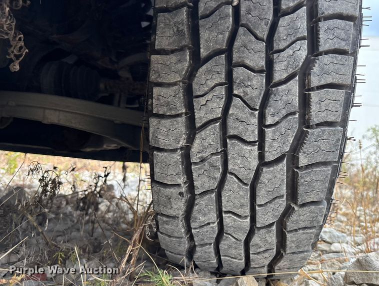 image for item ET4519 2011 Dodge Ram 1500 Crew Cab pickup truck