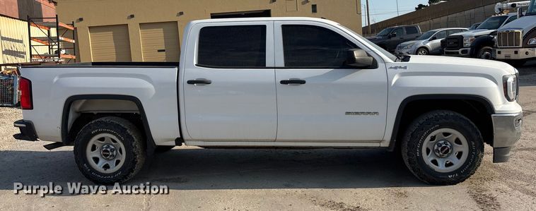 image for item ET4523 2018 GMC Sierra 1500 Crew Cab pickup truck