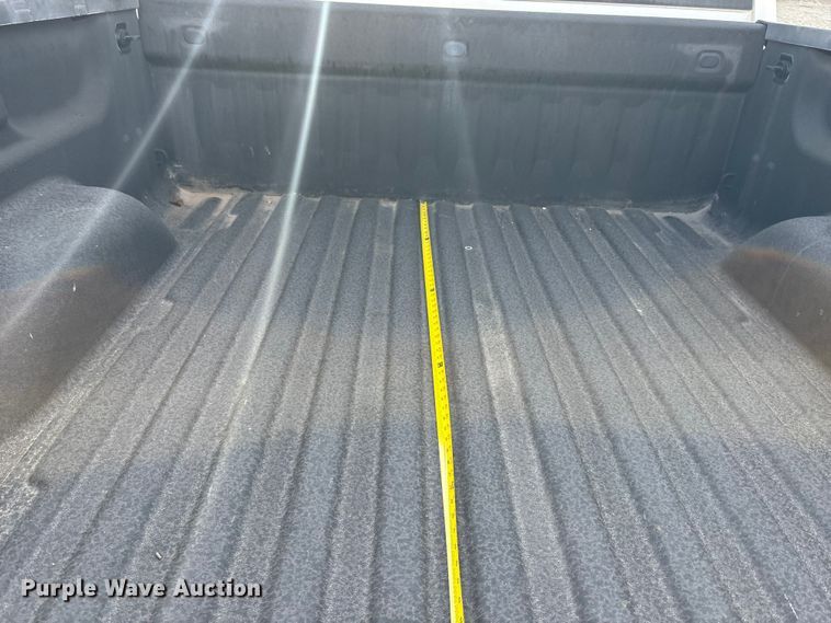 image for item ET4523 2018 GMC Sierra 1500 Crew Cab pickup truck