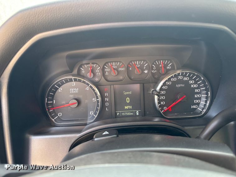 image for item ET4523 2018 GMC Sierra 1500 Crew Cab pickup truck