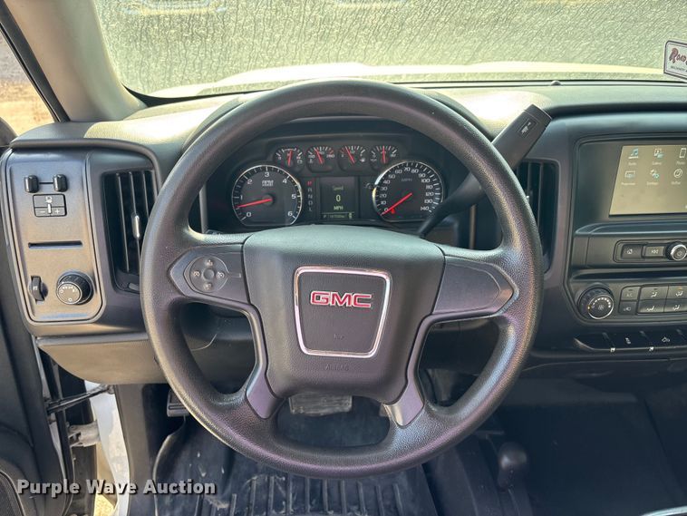 image for item ET4523 2018 GMC Sierra 1500 Crew Cab pickup truck