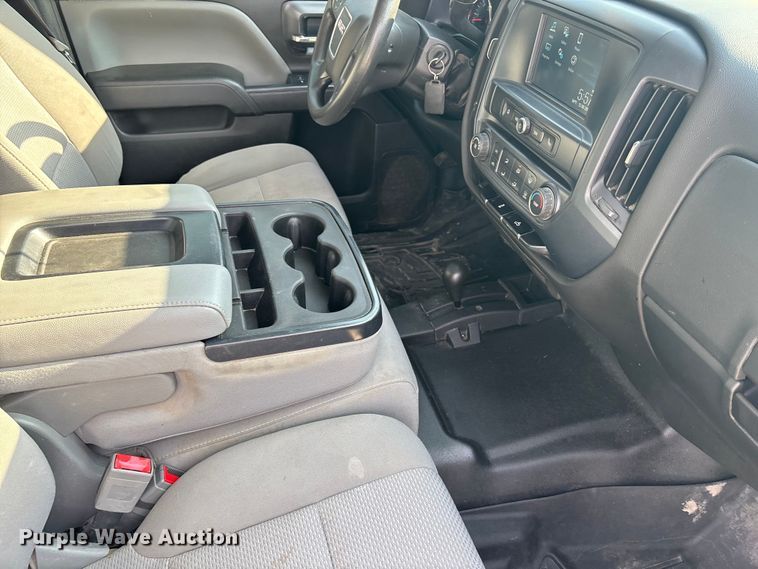 image for item ET4523 2018 GMC Sierra 1500 Crew Cab pickup truck