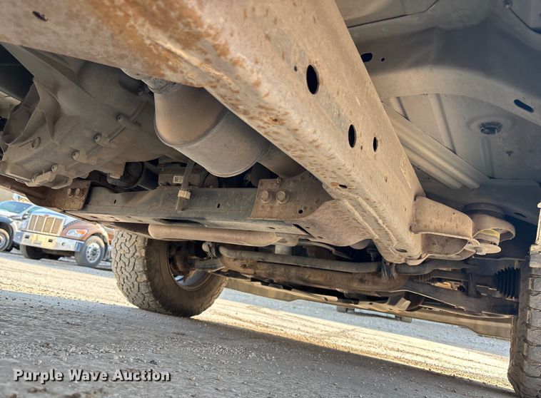 image for item ET4523 2018 GMC Sierra 1500 Crew Cab pickup truck