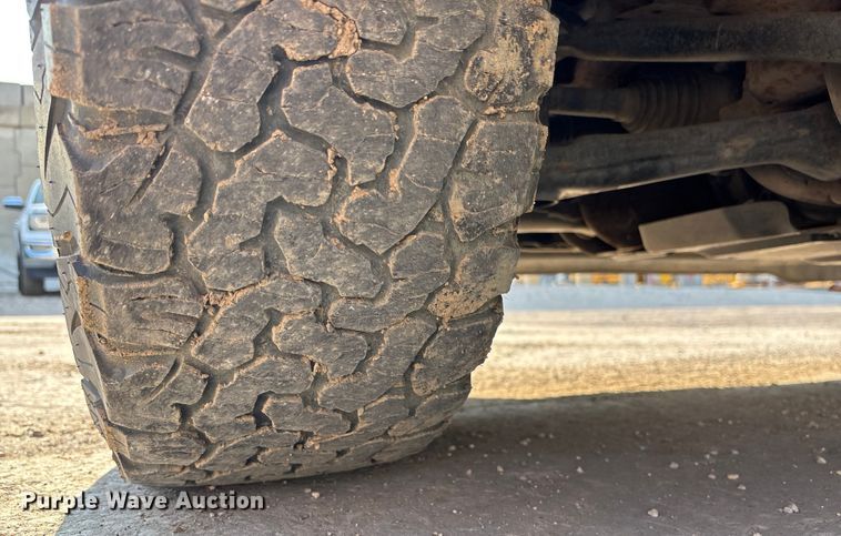 image for item ET4523 2018 GMC Sierra 1500 Crew Cab pickup truck