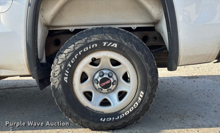 image for item ET4523 2018 GMC Sierra 1500 Crew Cab pickup truck