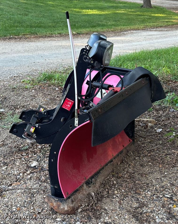 image for item ET4555 Boss Poly V snow plow