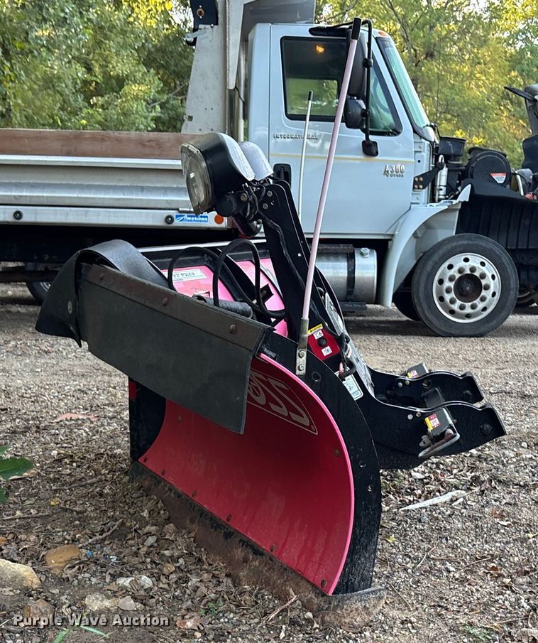 image for item ET4555 Boss Poly V snow plow