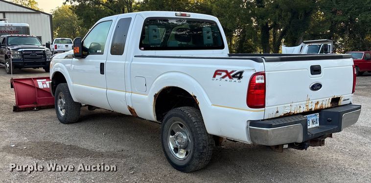 image for item ET4556 2012 Ford F250 Super Duty SuperCab pickup truck