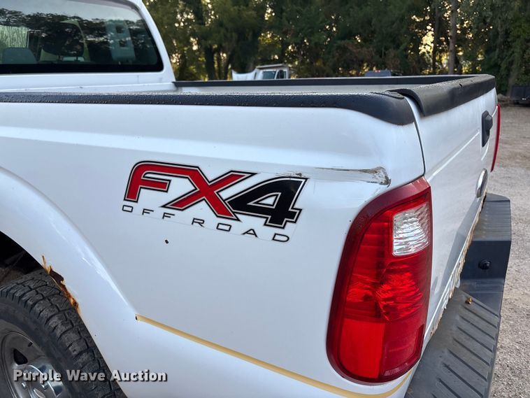 image for item ET4556 2012 Ford F250 Super Duty SuperCab pickup truck