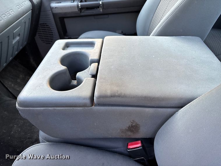 image for item ET4556 2012 Ford F250 Super Duty SuperCab pickup truck