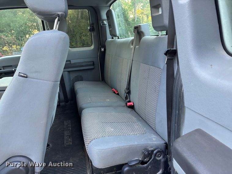 image for item ET4556 2012 Ford F250 Super Duty SuperCab pickup truck