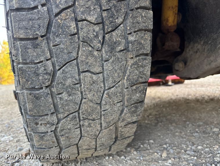 image for item ET4556 2012 Ford F250 Super Duty SuperCab pickup truck