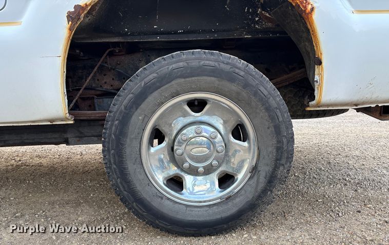 image for item ET4556 2012 Ford F250 Super Duty SuperCab pickup truck