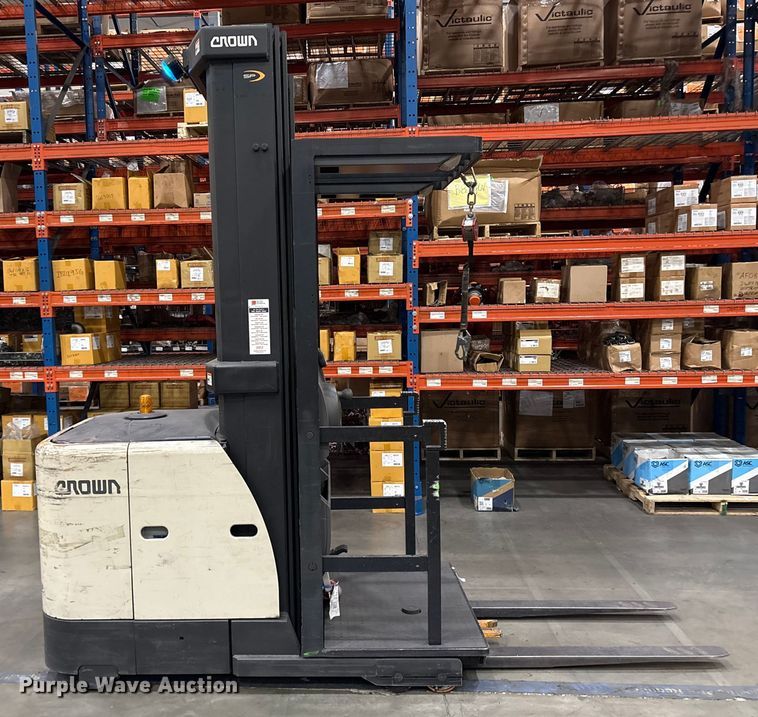 image for item ET8543 2018 Crown SP3520-30 order picker