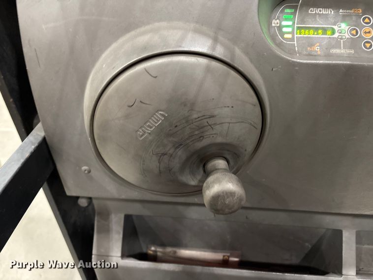 image for item ET8543 2018 Crown SP3520-30 order picker