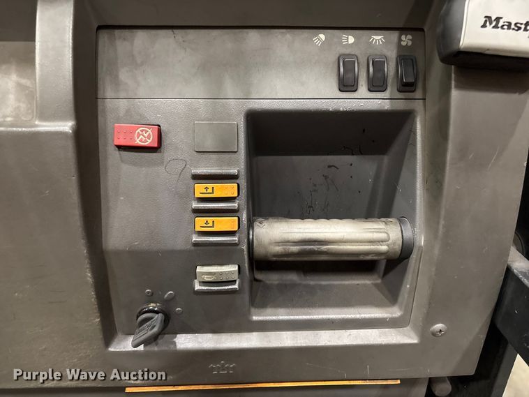 image for item ET8543 2018 Crown SP3520-30 order picker