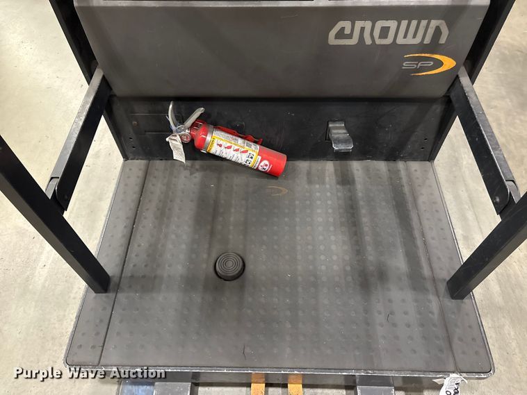 image for item ET8543 2018 Crown SP3520-30 order picker