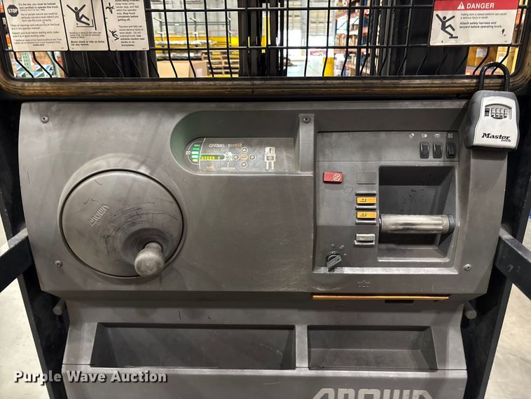 image for item ET8543 2018 Crown SP3520-30 order picker