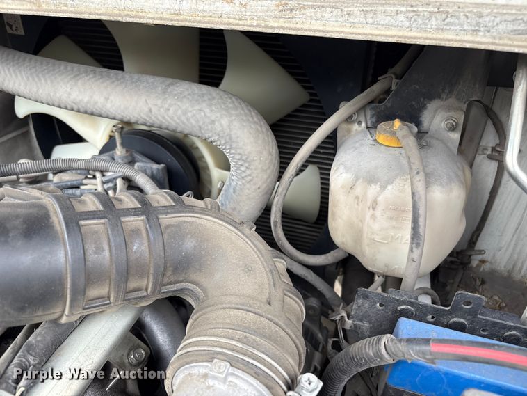 image for item ET8545 2016 UniCarriers PF100YLP  forklift