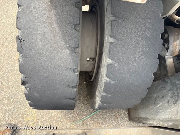 image for item ET8545 2016 UniCarriers PF100YLP  forklift