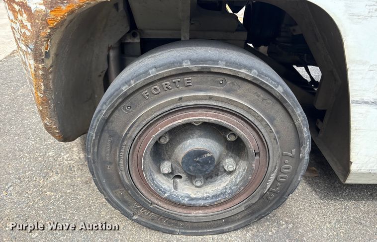 image for item ET8545 2016 UniCarriers PF100YLP  forklift