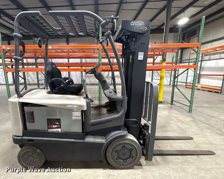 image for item ET8548 2017 Crown FC5225-50 forklift