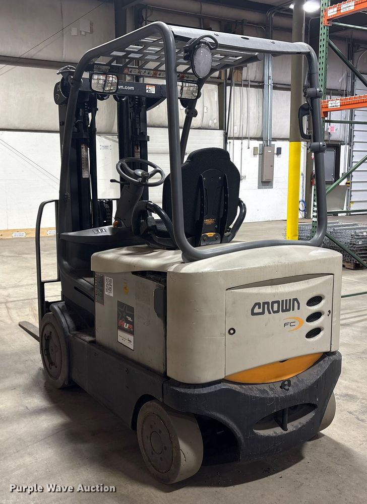 image for item ET8548 2017 Crown FC5225-50 forklift