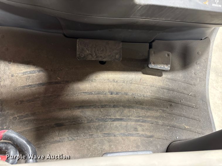 image for item ET8548 2017 Crown FC5225-50 forklift