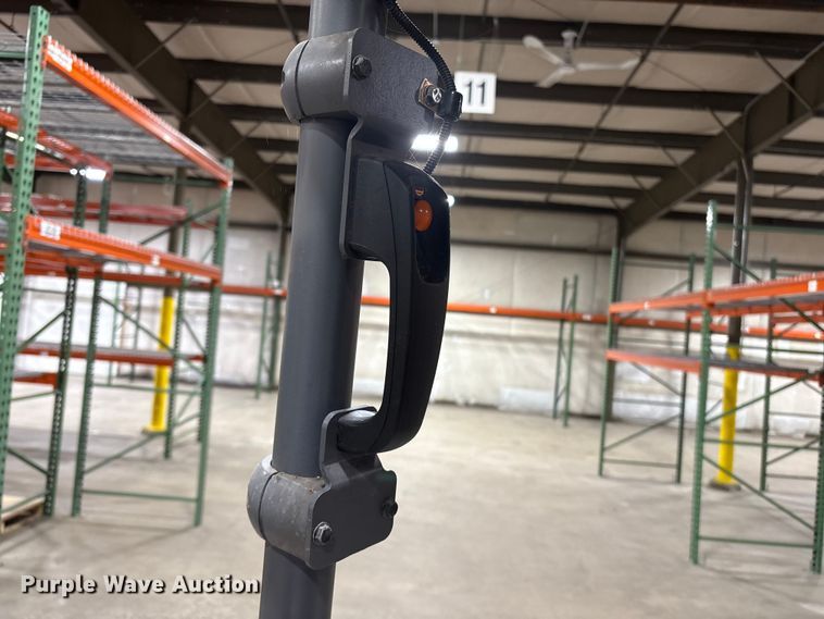 image for item ET8548 2017 Crown FC5225-50 forklift