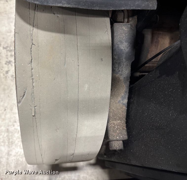 image for item ET8548 2017 Crown FC5225-50 forklift