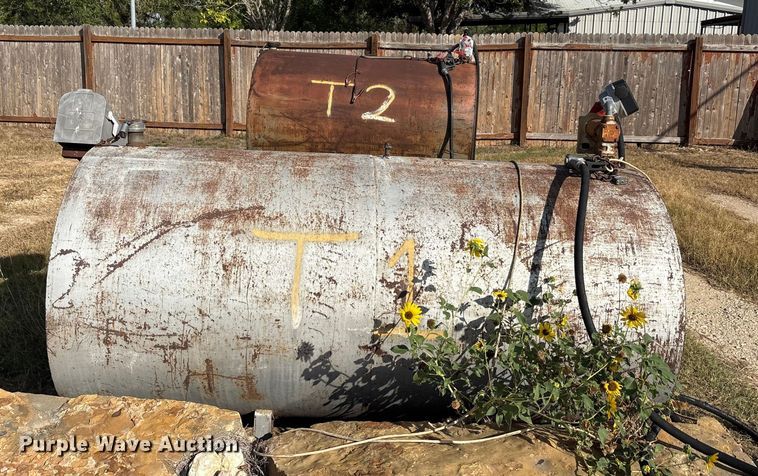 image for item EU0094 (2) fuel tanks