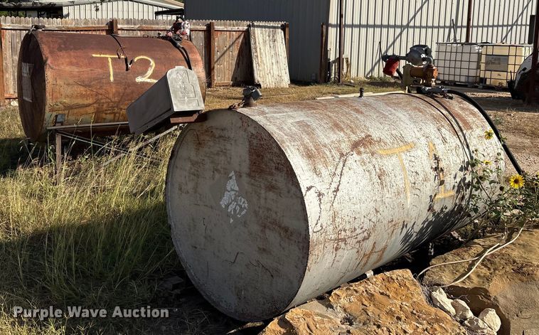 image for item EU0094 (2) fuel tanks