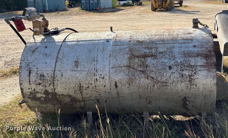 image for item EU0094 (2) fuel tanks