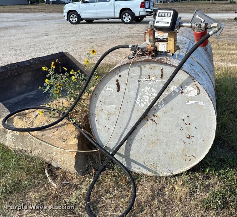 image for item EU0094 (2) fuel tanks