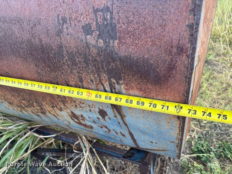 image for item EU0094 (2) fuel tanks