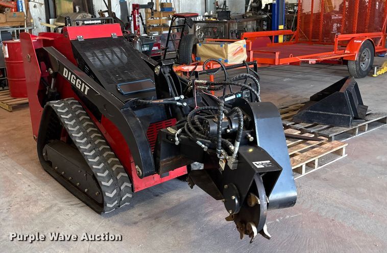 image for item EU0100 2023 Diggit SCL850 compact utility loader