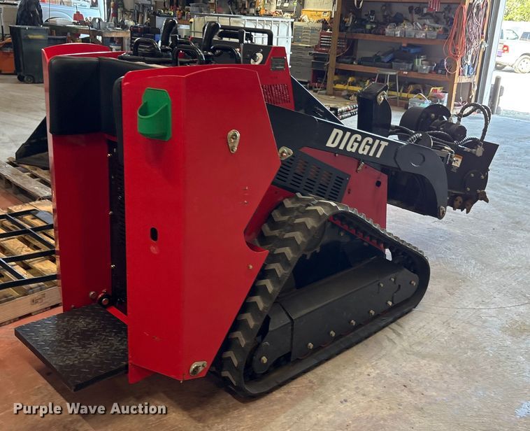 image for item EU0100 2023 Diggit SCL850 compact utility loader