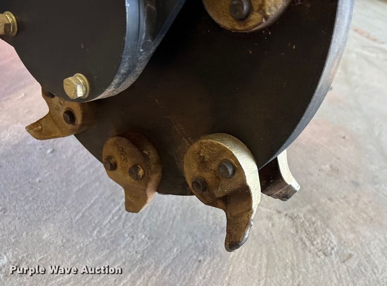 image for item EU0100 2023 Diggit SCL850 compact utility loader